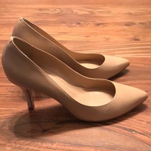 ALDO light tan heels - Size 8 (Euro 38)